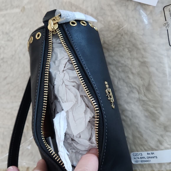 NWT IOP Coach Black Leather Nolita Barrell Bag With Grommets 🖤🎁🌙 - Picture 13 of 16